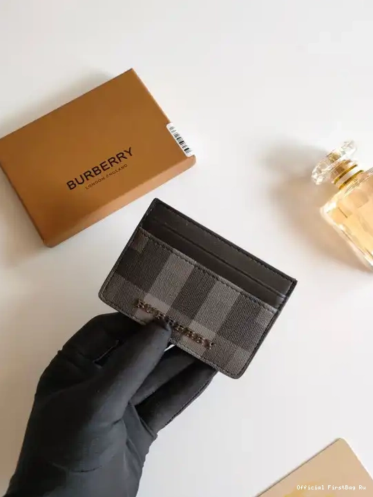 Official FirstBag Ru CARD BURBERRY CASE 0525